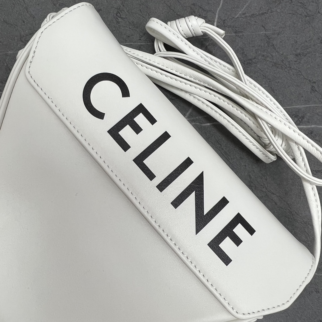 Celine Triangle Tote Shoulder Bag In Smooth Calfskin White 195903